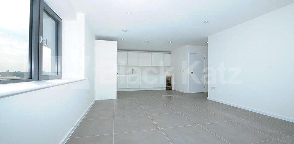			NEW INSTRUCTION , 1 Bedroom, 1 bath, 1 reception Apartment			 Rosler Building. Ewer Street., London Bridge